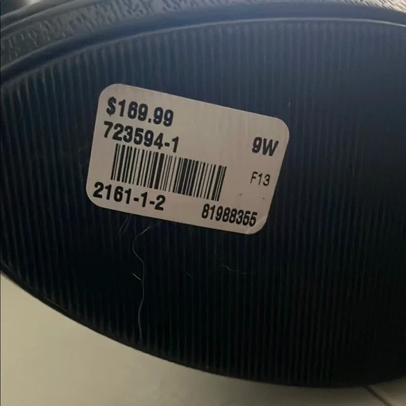 Elegant Black Knee-High Women's Boots Genuine Leather - Picture 3 of 3